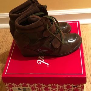 Brown Wedge sneakers